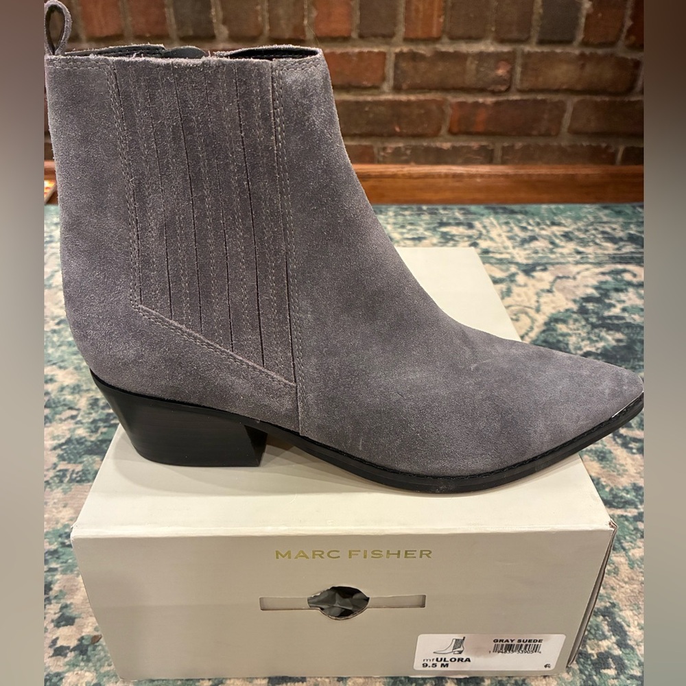 Marc Fisher “Ulora” gray suede pointed ankle bootie, sz 9.5, NEW in box